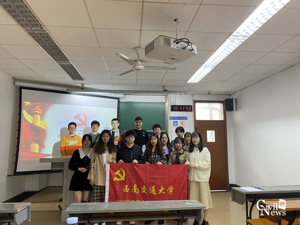 《榜样5》专题节目学习合照.jpg